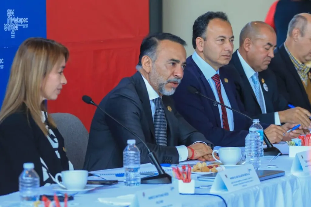 Empresarios y ayuntamiento impulsan crecimiento y competitividad de Metepec