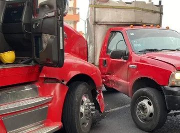 México-Querétaro: carriles centrales cerrados por un accidente vehicular, una persona muerta