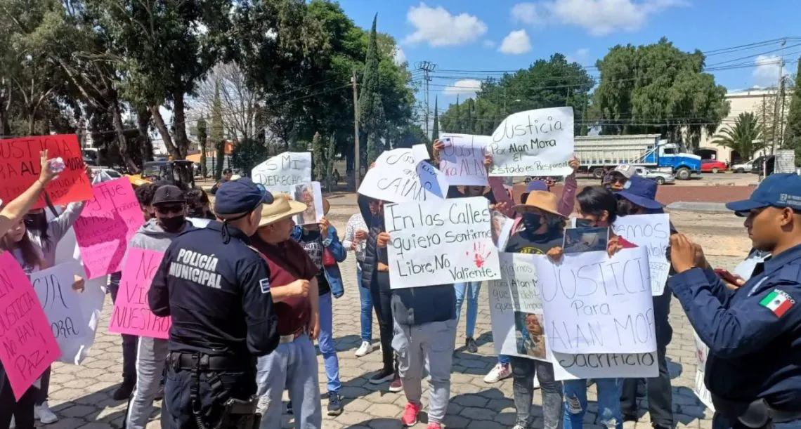 Acolman: Familiares de Jesús Mora, joven golpeado, exigen justicia