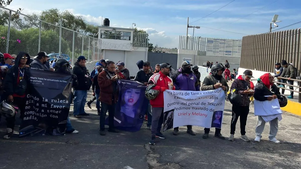 Texcoco: Protestan por supuestas extorsiones a reos dentro del penal Molino de Flores