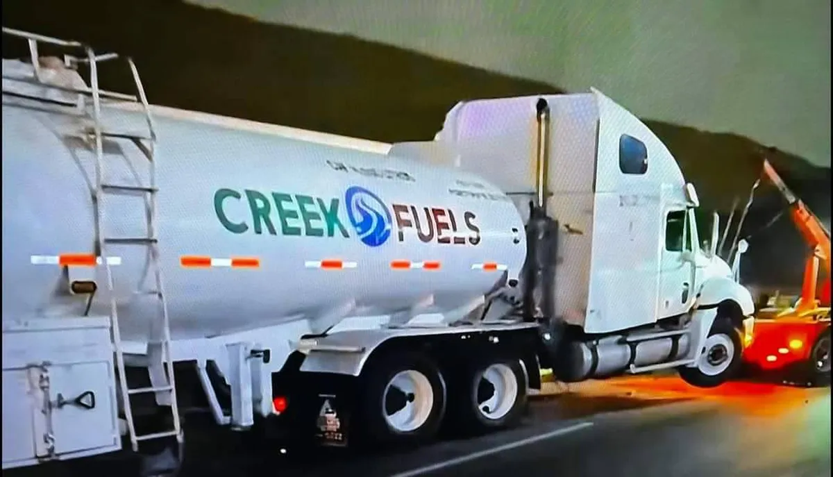 Cuautitlán Izcalli: tráiler se impactó contra  pipa que transportaba diésel