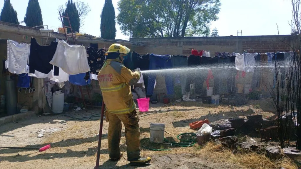 Explosión por pirotecnia deja un fallecido en Tultepec