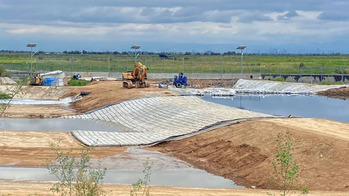 Destituyen a director de construcción del Parque Ecológico Lago de Texcoco tras derrame