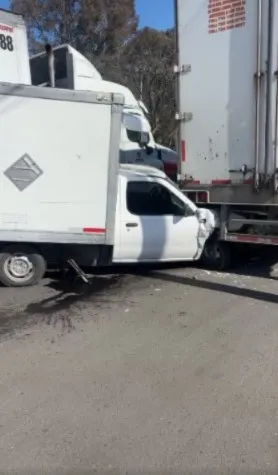 Choques provocan tráfico intenso en principales vialidades de Toluca