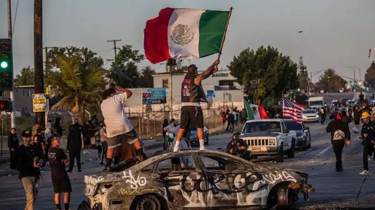 Detienen a 42 mexicanos en redadas migratorias en Los Ángeles