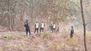 Secretaría de Seguridad del Edomex trabaja en la sofocación de incendio forestal en Valle de Bravo