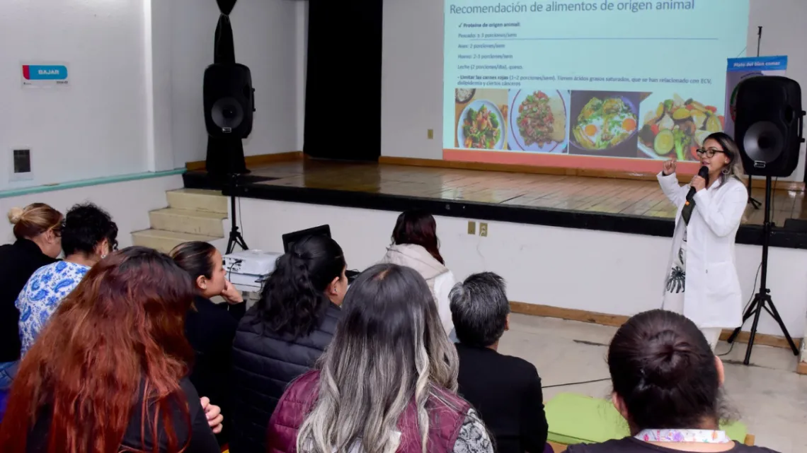 DIFEM e ISEM brindan herramientas en materia de alimentación infantil