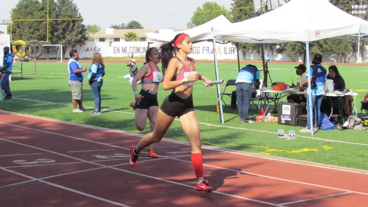 Deportistas de Metepec brillan en Selectivo de Atletismo