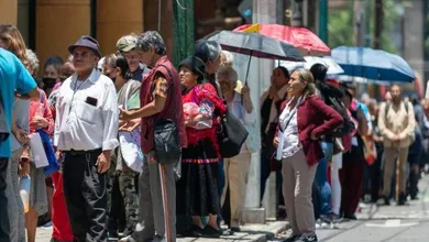 La Pensión del Bienestar de las Personas Adultas Mayores es de los principales programas del gobierno federal tiene, ya que cuenta, actualmente con 12.2 millones de beneficiarios y una inversión social anual de 465 mil millones de pesos. Foto: La Jornada