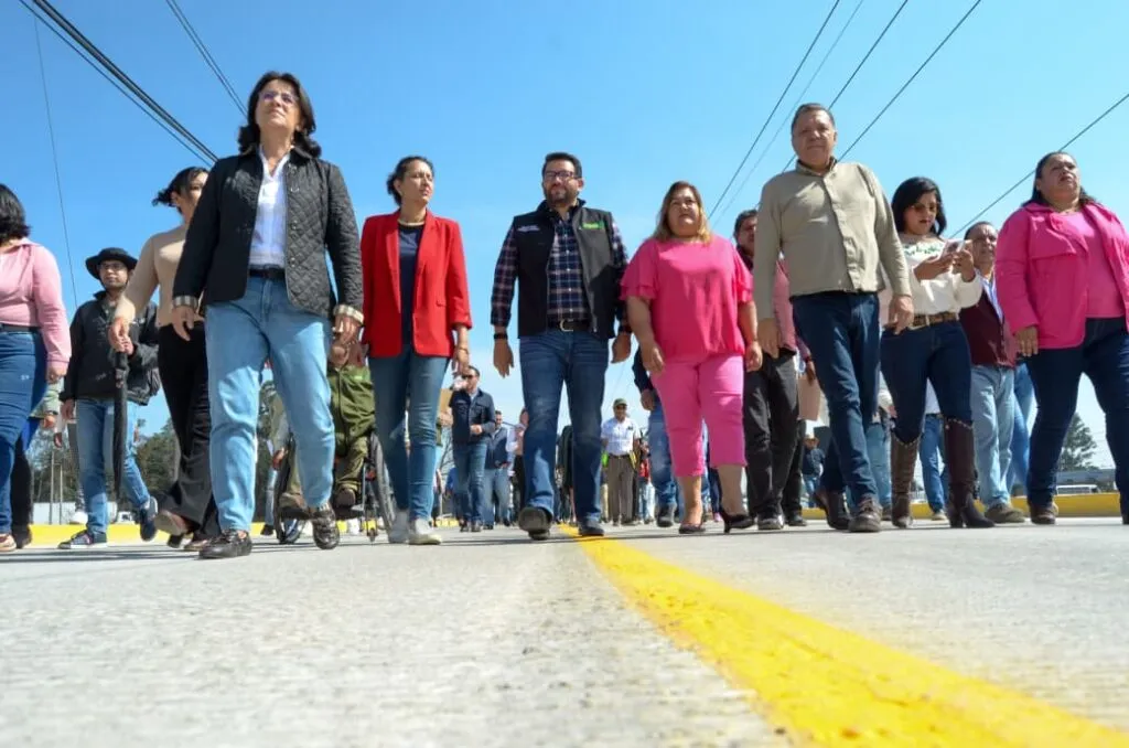 Entregan Adolfo Solis y Ricardo Moreno tramo final del Camino de la Amistad que conecta Almoloya de Juárez con Toluca
