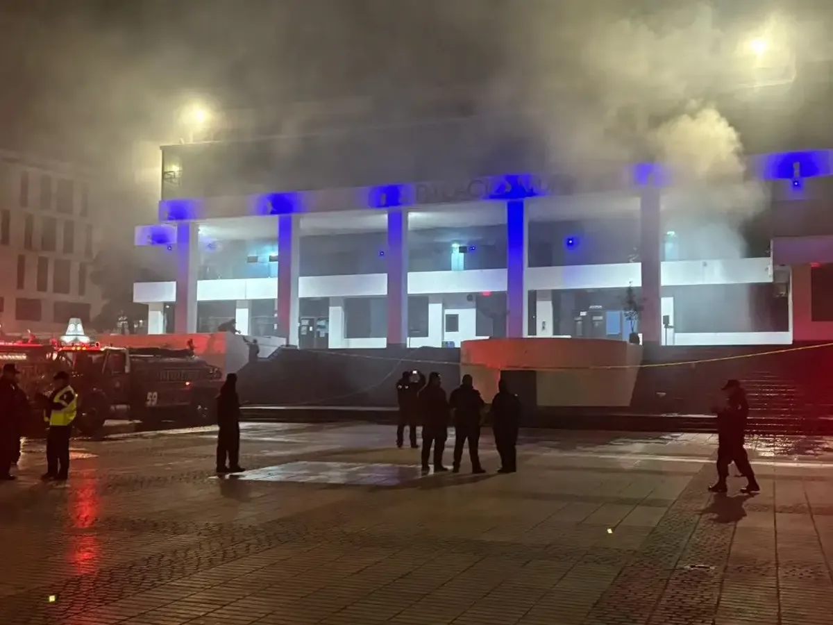 Naucalpan: se incendiaron las oficinas de la Secretaría del Ayuntamiento