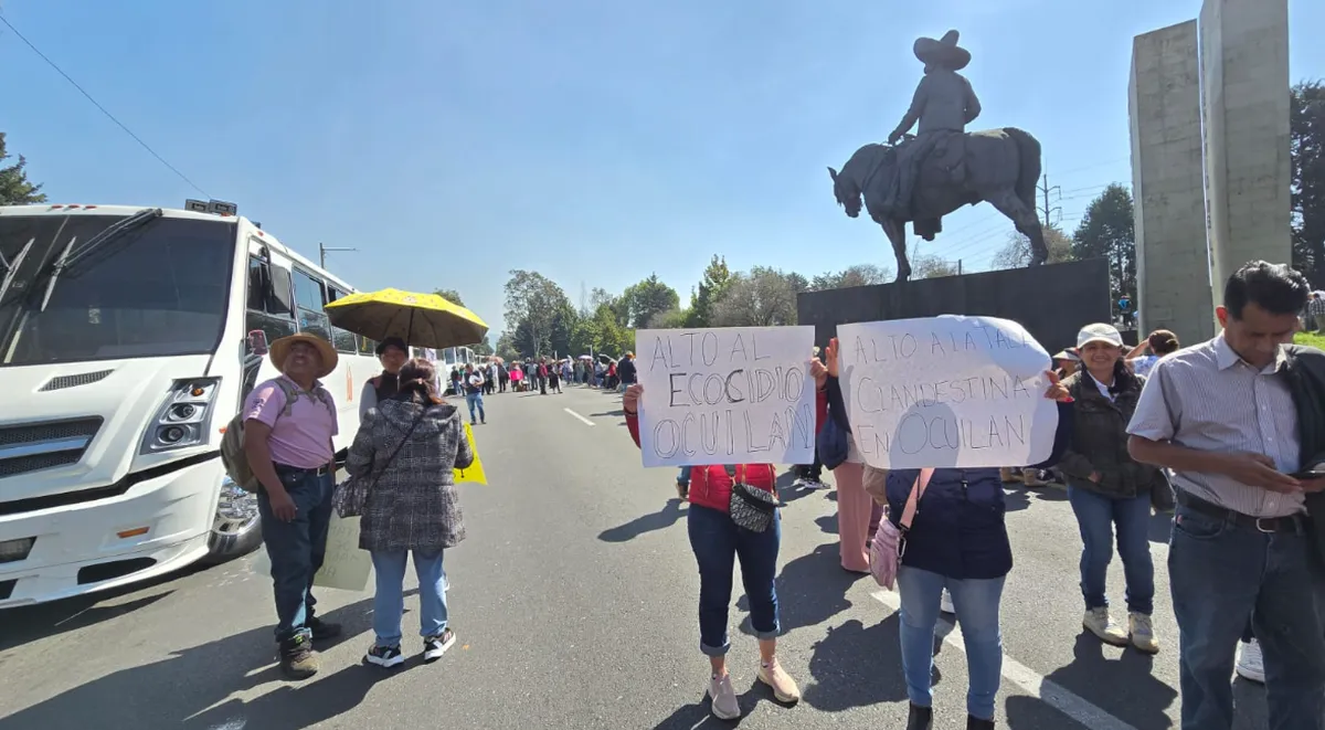 Comunidades indígenas bloquean Tollocan por tala ilegal