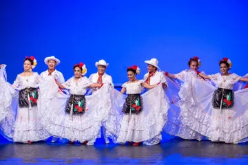 Más de 280 estudiantes brillan en el Magno Festival de Danza 2026 de la UAEMéx