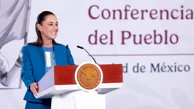 El precio de la gasolina seguirá en 24 pesos y el diésel en 27, aseguró Sheinbaum para proteger la economía familiar.