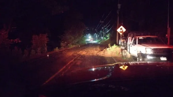 Se reporta deslizamiento sobre la carretera Valle de Bravo-San Gabriel Ixtla