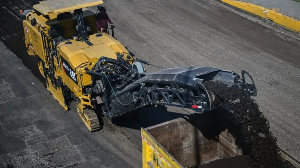 Gobierno del Edomex apuesta por una reconstrucción duradera del Periférico Norte, con materiales de hasta una década de vida útil