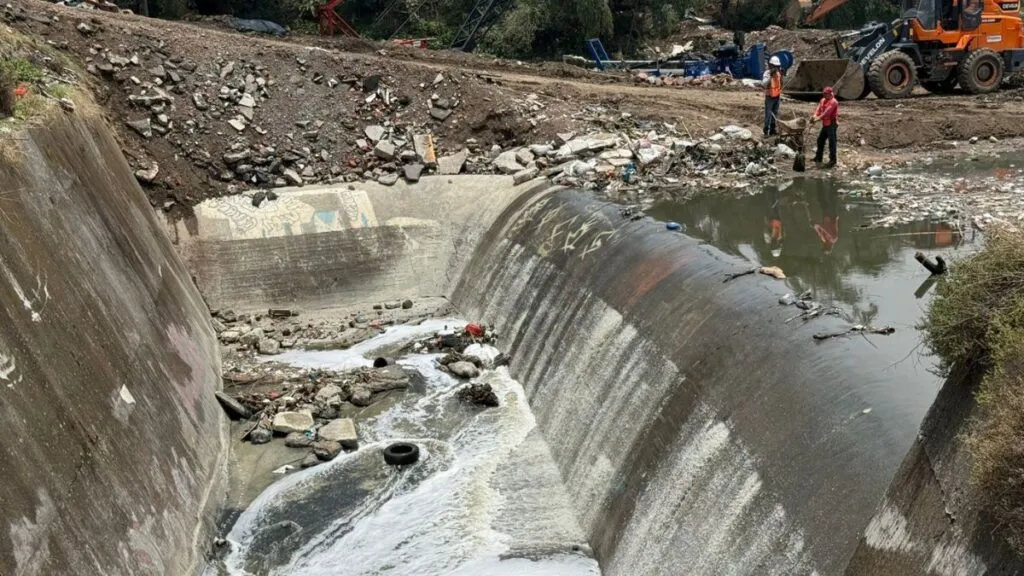 Presa Los Cuartos en Naucalpan con vigilancia permanente ante lluvias torrenciales