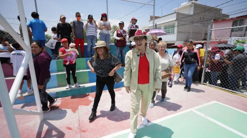 Tras décadas de abandono, el cambio llega a Rinconada de Aragón en Ecatepec, Azucena Cisneros entrega repavimentación de calles