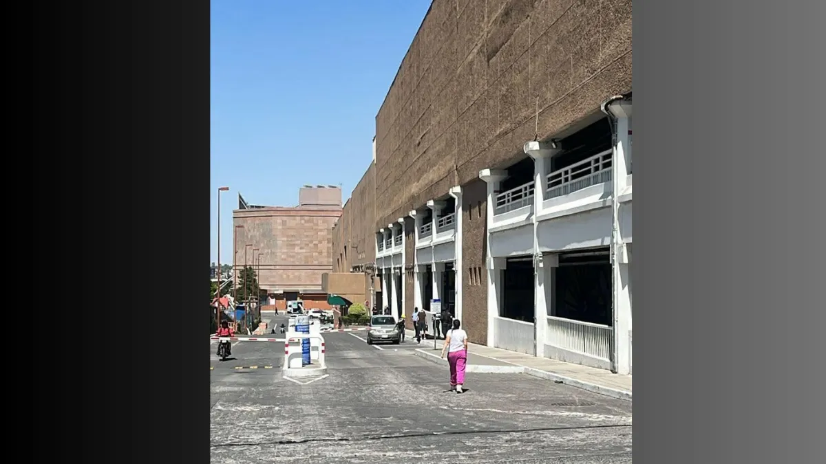 Balean a un guardia de seguridad en Galerías Perinorte, Cuautitlán Izcalli