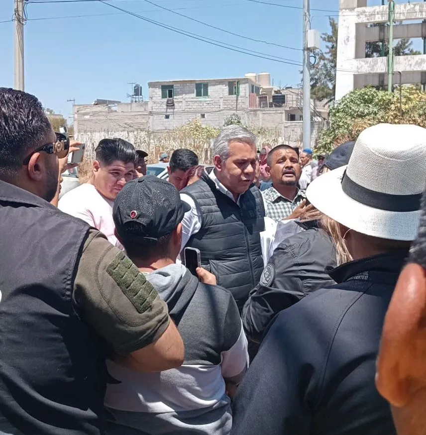 Diputado Fernando Vilchis impide diligencia contra tiradero clandestino en Ecatepec