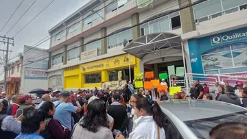 Protestan en Fiscalía Regional de Ecatepec para denunciar fabricación de delitos