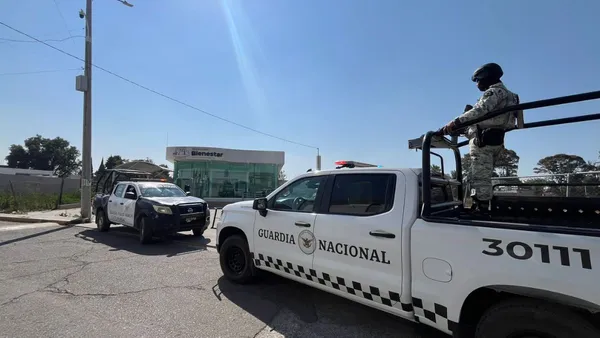 Investigan supuesto robo a Banco del Bienestar en Otumba