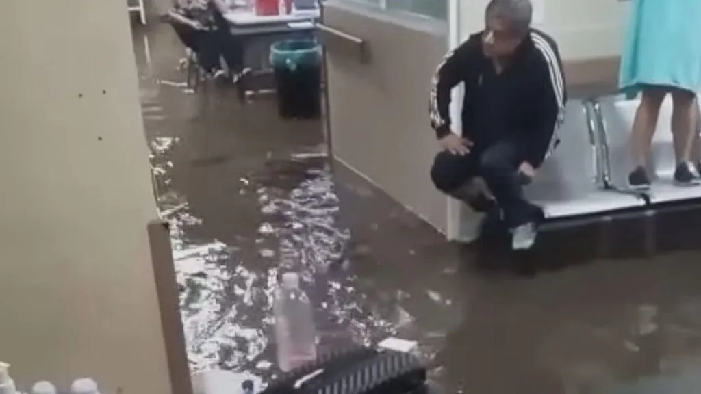 Lluvia colapsa zona oriente del Valle de México