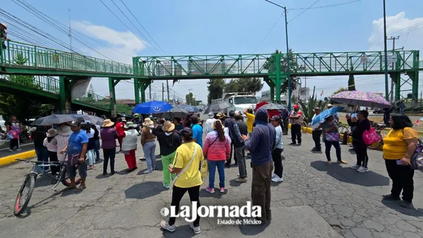 Vecinos de San Mateo Otzacatipan bloquean López Portillo