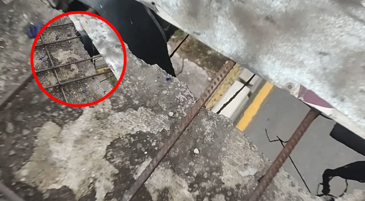 Puente peatonal es clausurado en Tlalnepantla por alto riesgo