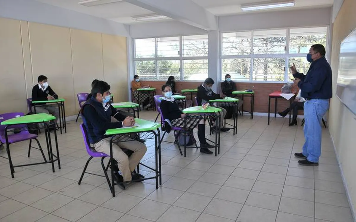 El pasado 28 de agosto más de 24 millones de alumnos de nivel básico (preescolar, primaria y secundaria) regresaron a clases. Foto: La Jornada