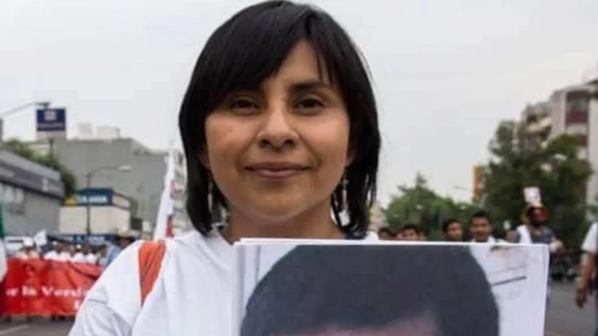 América del Valle, recibe galardón tras 23 años de lucha en el FDPT