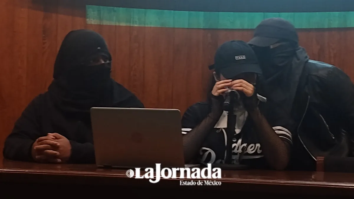 #Potrogate Facultad de Arquitectura y Diseño desconoce clases en línea