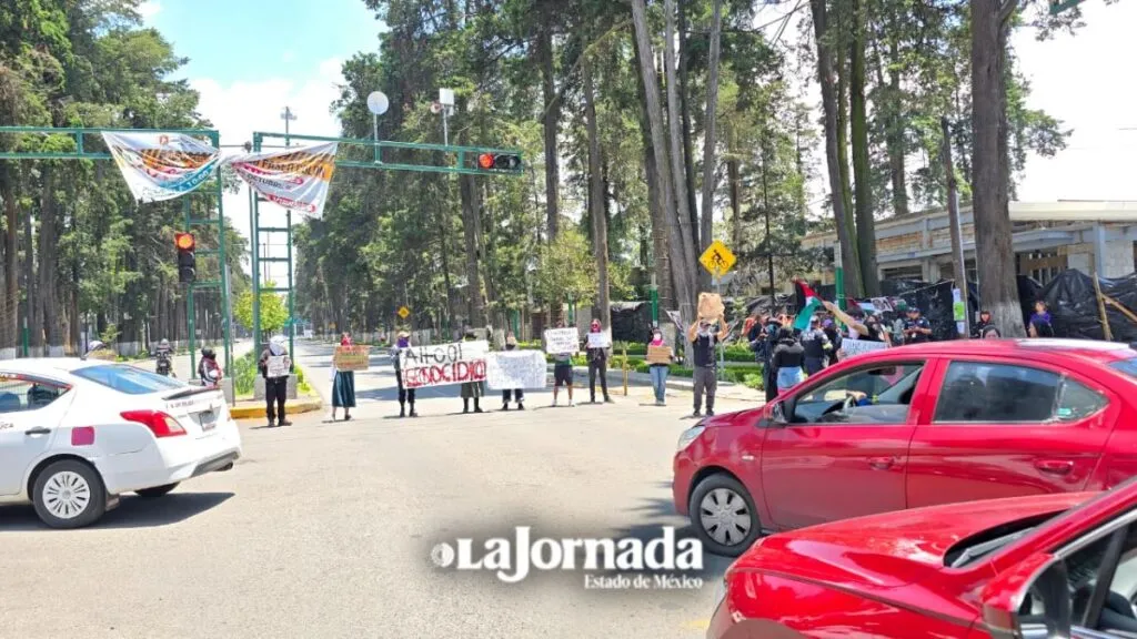 Manifestantes vuelven a bloquear Paseo Colón para pedir la cancelación de un Starbucks 