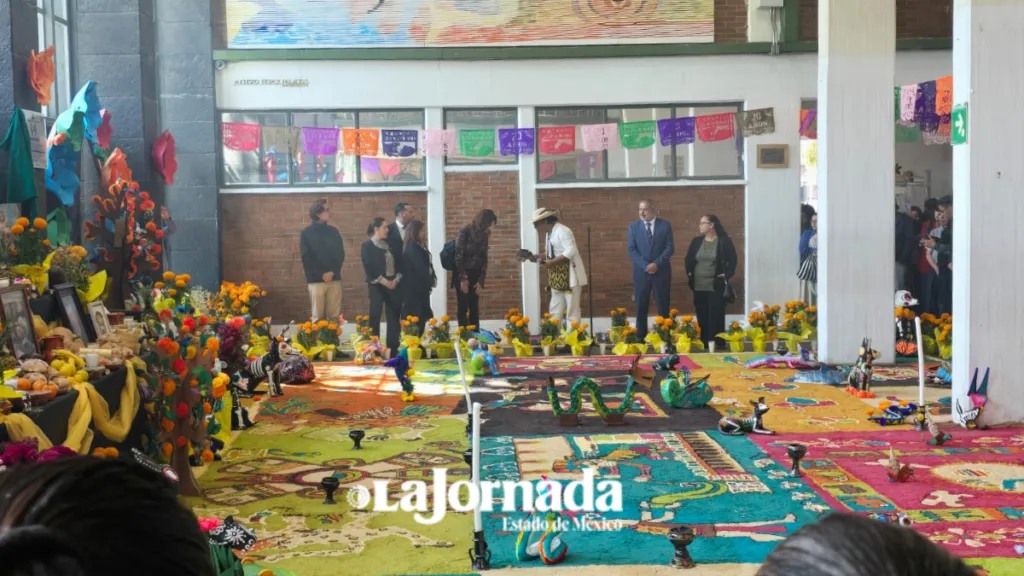 UAEMéx: Prepa 1 referente en ofrendas de Día de Muertos