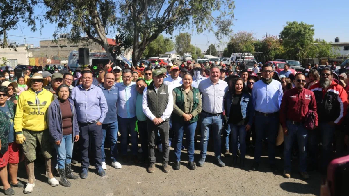 Edomex: Retiran 32 toneladas de basura durante jornada de limpieza del Lago de Xico