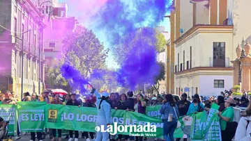 “Chocan” pacíficamente voces en contra y a favor de despenalizar el aborto en Edomex