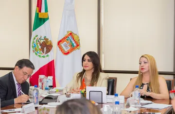 Edomex: avanzan consultas con distintos sectores para simplificar y facilitar trámites
