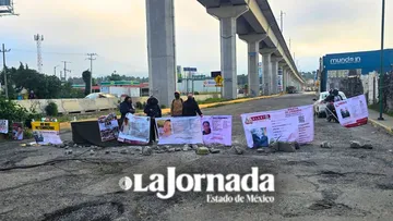 Madres buscadoras rechazan acuerdo; mantienen bloqueo en la México-Toluca. Estas son las razones
