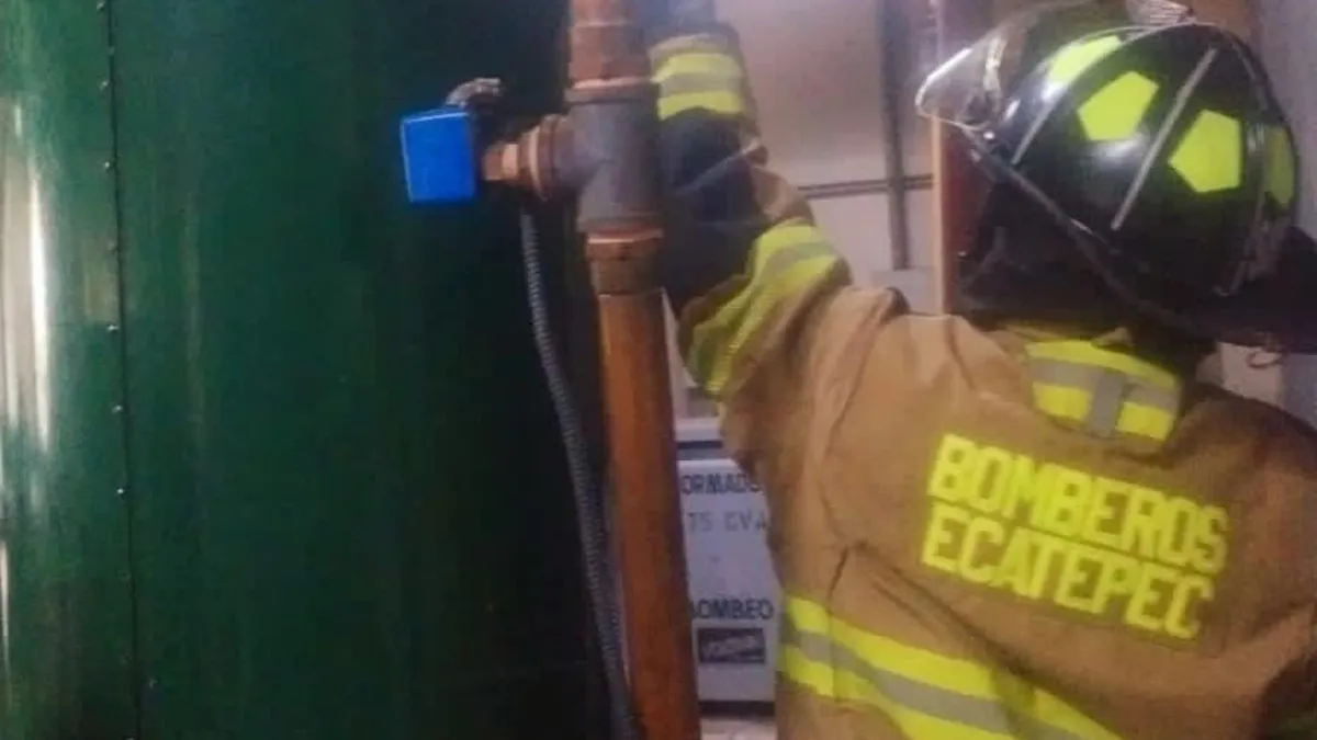 Revienta tubo en caldera del ISSEMyM Ecatepec; hay dos heridos