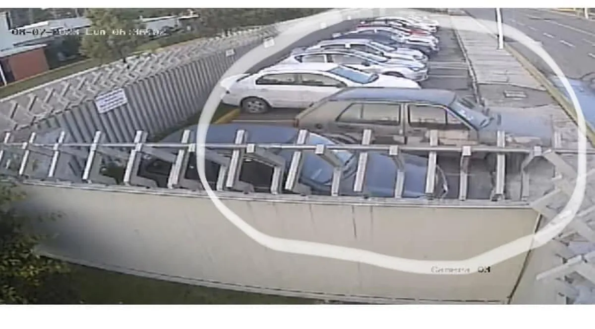 ¡Así operan ladrones de autos en Parque 2000 Toluca!