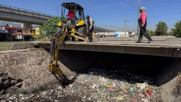 Autoridades exhortan a usar servicio de recolección para prevenir encharcamientos en Coacalco