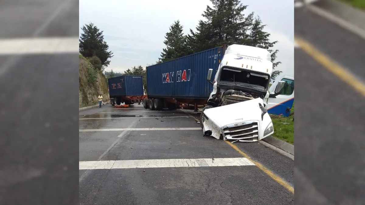 Accidente en la Toluca- Atlacomulco a la altura de Puente de San Bernabé