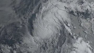 El ciclón Alvin se aproxima y dejará lluvias intensas en varios estados este fin de semana.