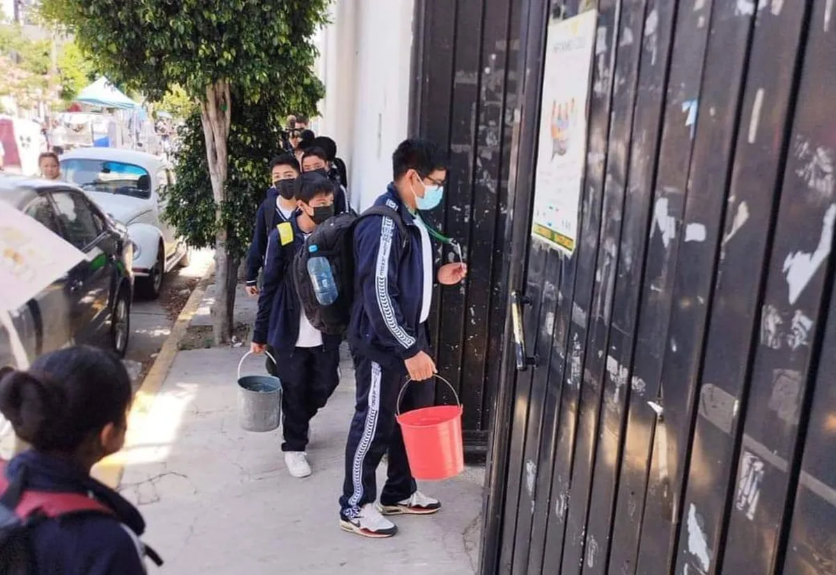 Denuncian falta de agua en escuela de  Chimalhuacán