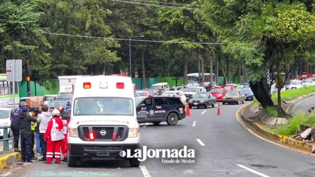 Accidente en Paseo Tollocan provoca congestionamiento vial