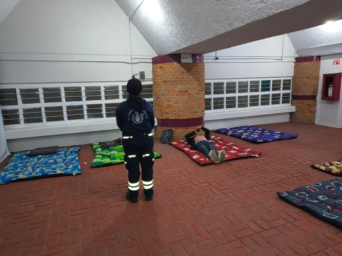 Toluca ofrece albergue por bajas temperaturas a personas vulnerables