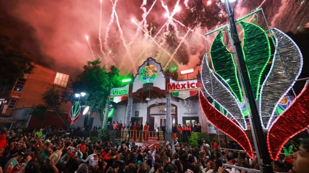 ¡Viva México libre, independiente y soberano!
