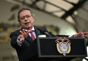 Piden a fiscalía de Colombia investigar compra de software espía