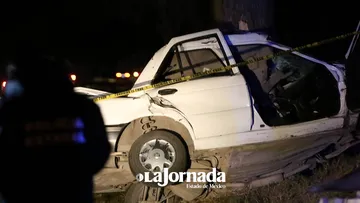 Mujer muere en accidente en la carretera Toluca-Palmillas