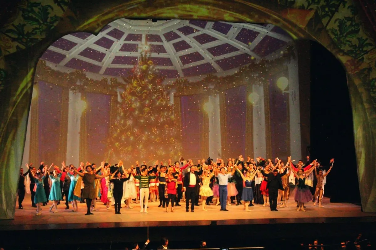 El Cascanueces llena de magia navideña a Toluca